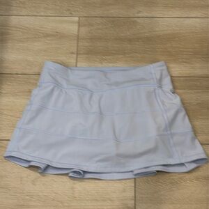 Lululemon Pace Rival Mid-Rise Skirt
Powder Blue size 4